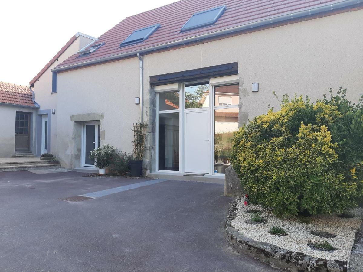 Le Feneau Maison D'Hotes Creuzier-le-Neuf Exterior photo